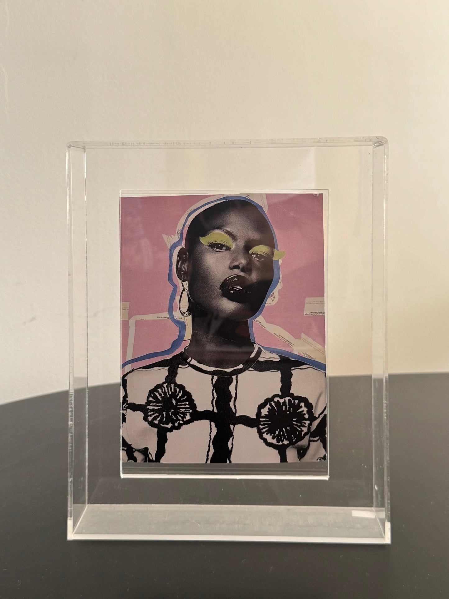 Marco acrílico transparente